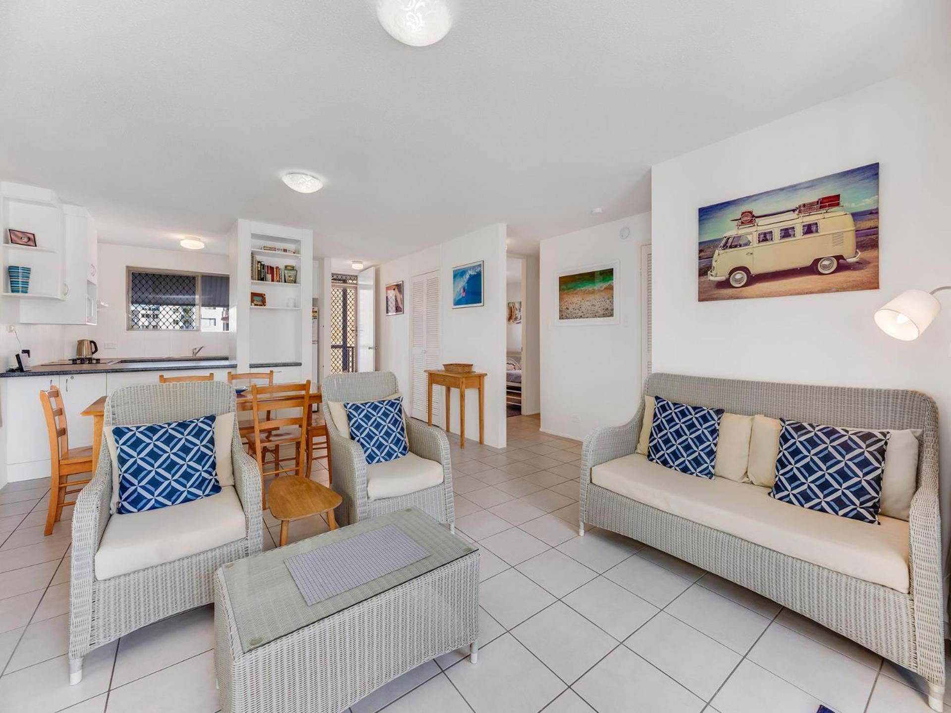 Levuka Unit 1 Kings Beach QLD