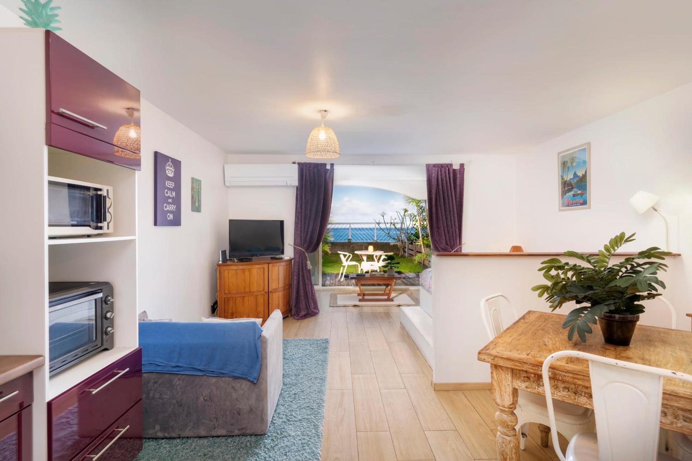 Sunset Beach Residence - Studio on the beach view 4