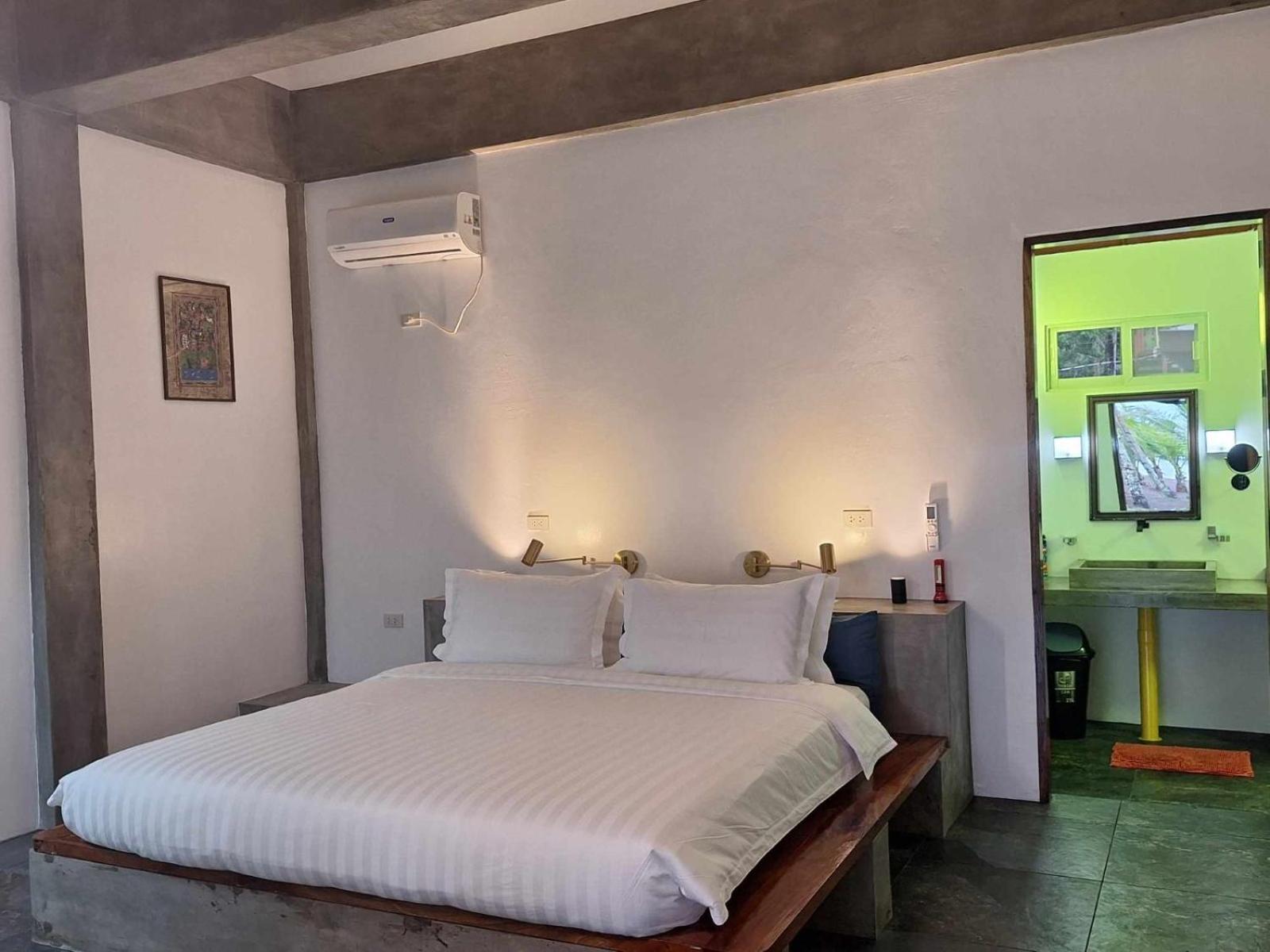 SomeWhere Else Boutique Resort