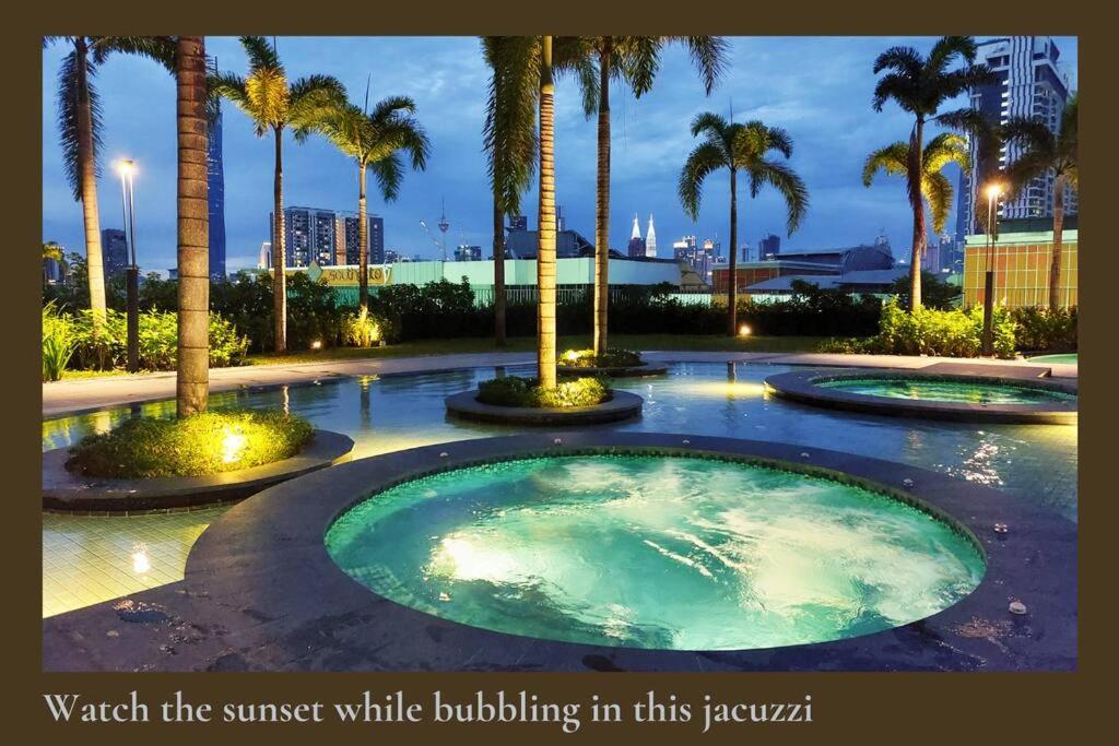 Pool Oasis in the city - 10 mins drive to KLCC (free shuttle to MRT)