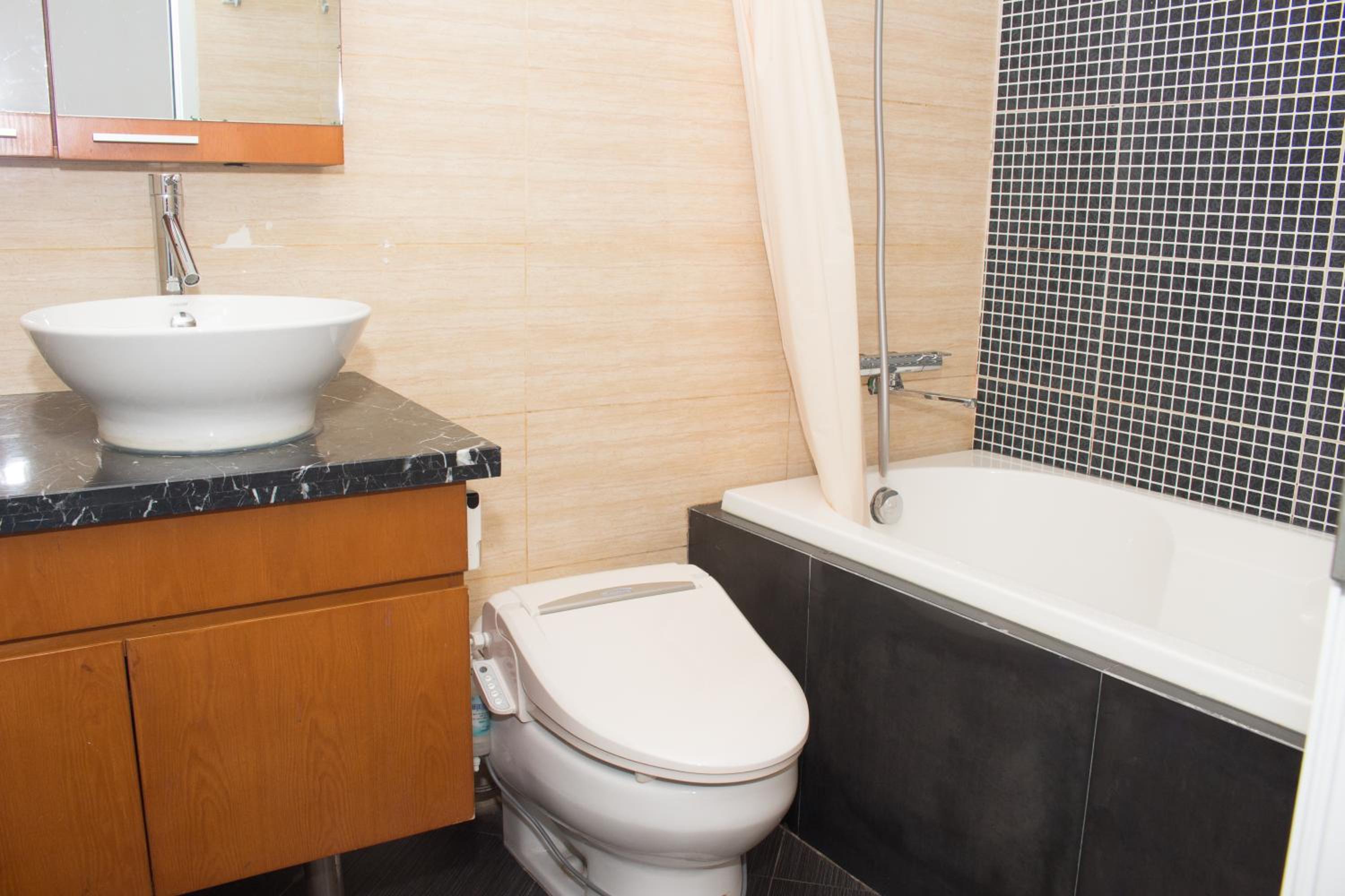 MOMIZI Serviced Apartment view 2