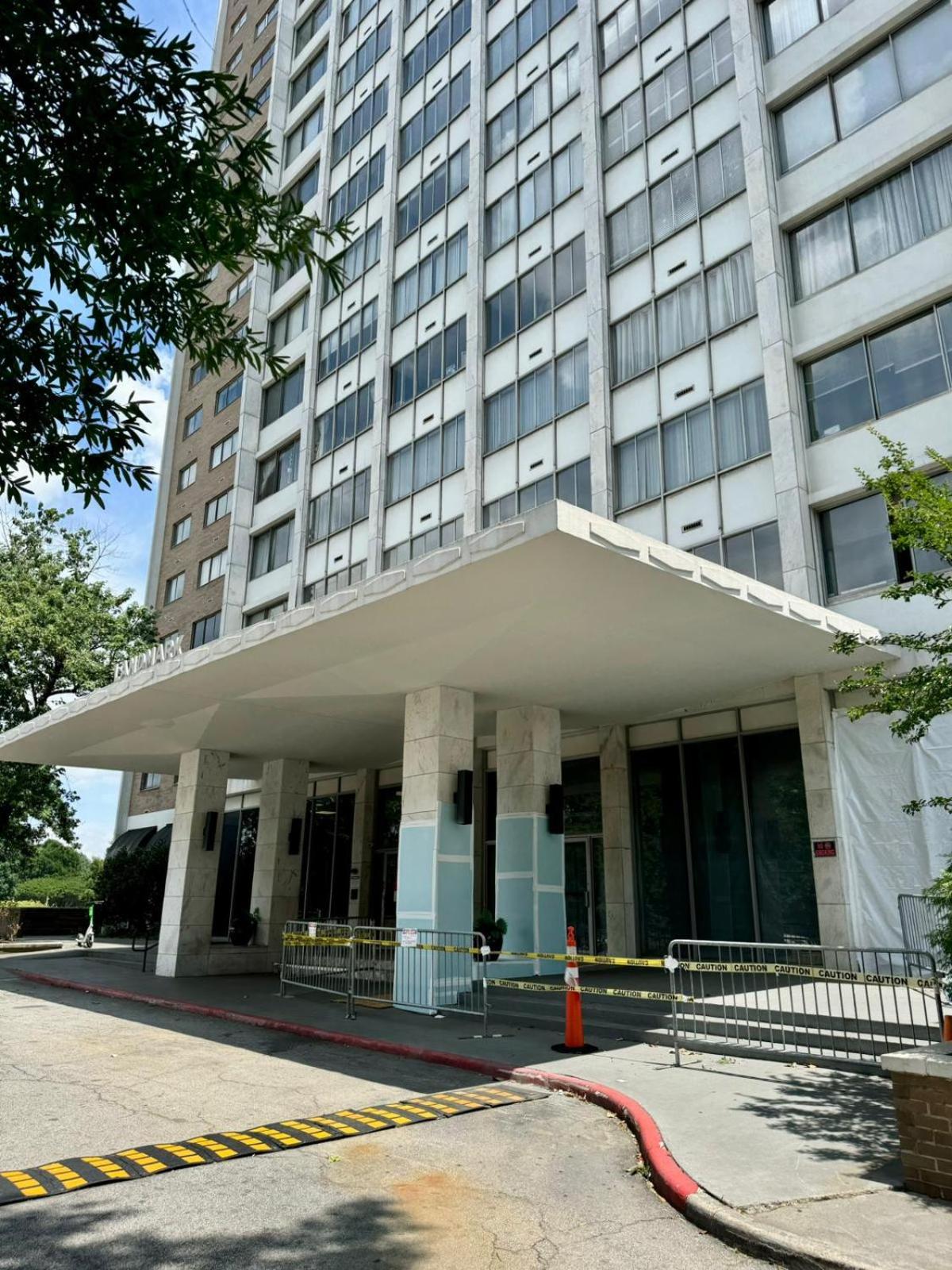 Downtown! 5 Beds! Onsite Parking! City View! New Renovated! LM1806 view 4