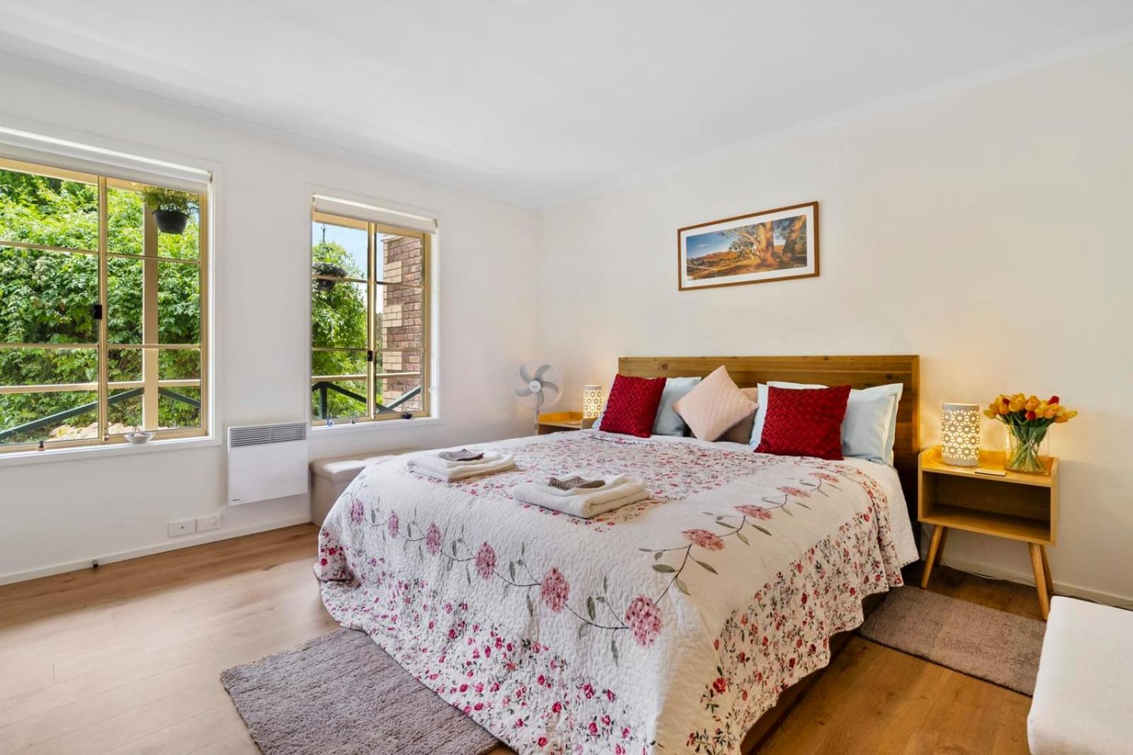 Tapanak Renovated townhouse Close to City