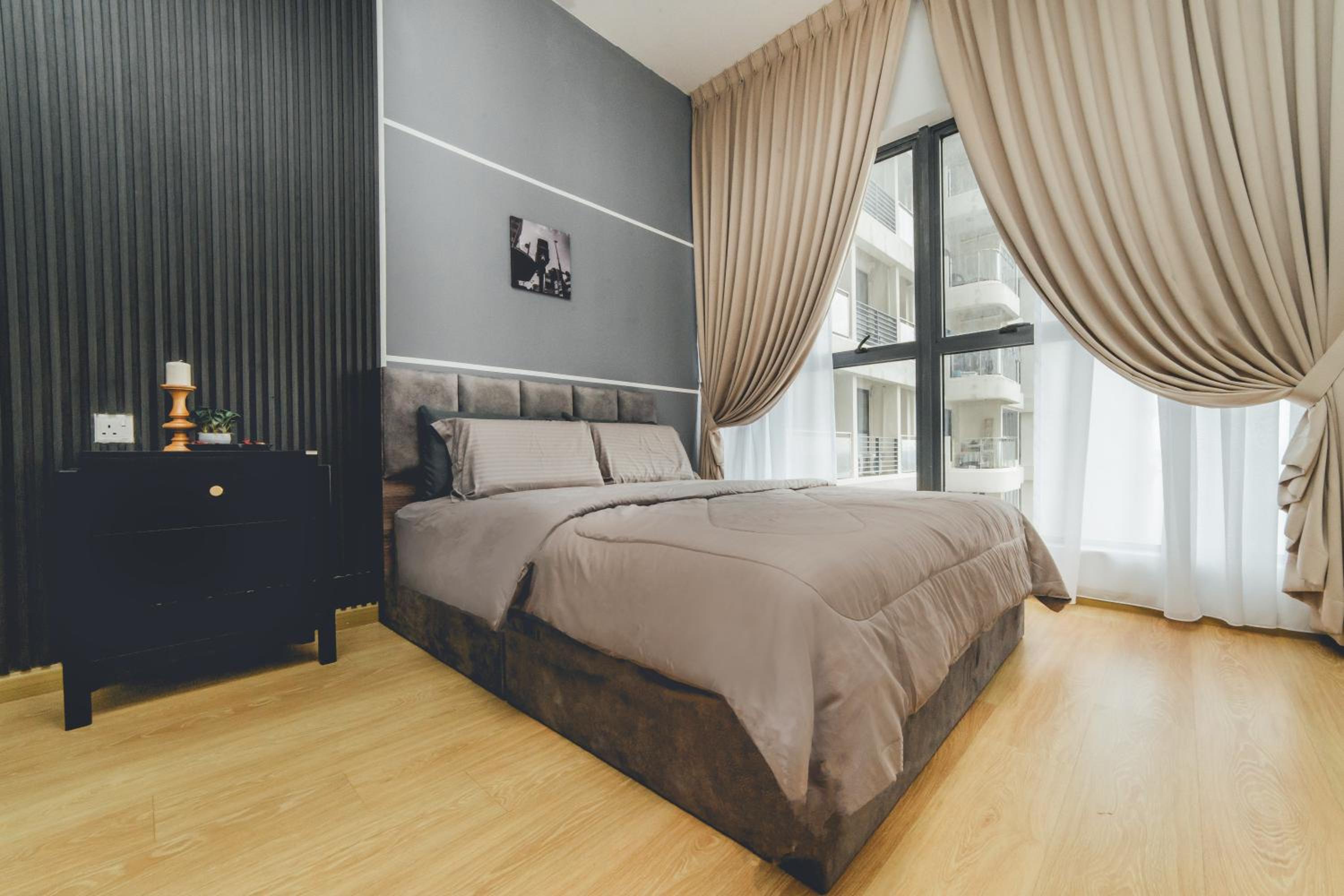 Bay Laurel Luxe HighFloor 2BR 4Pax Seaview by Our Stay
