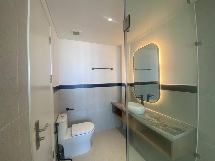 Coastal Vibe - Resort 2BR apartment Pool & Beach view 4