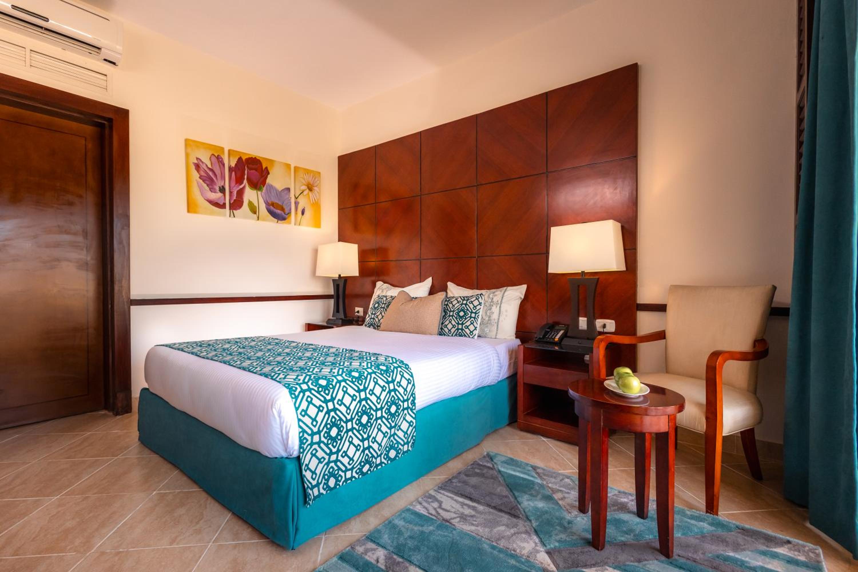 Grand Waha Resort