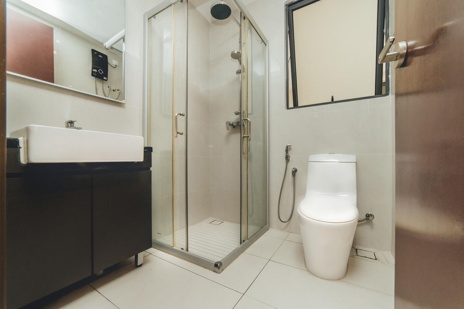Bay Laurel Luxe HighFloor 2BR 4Pax Seaview by Our Stay