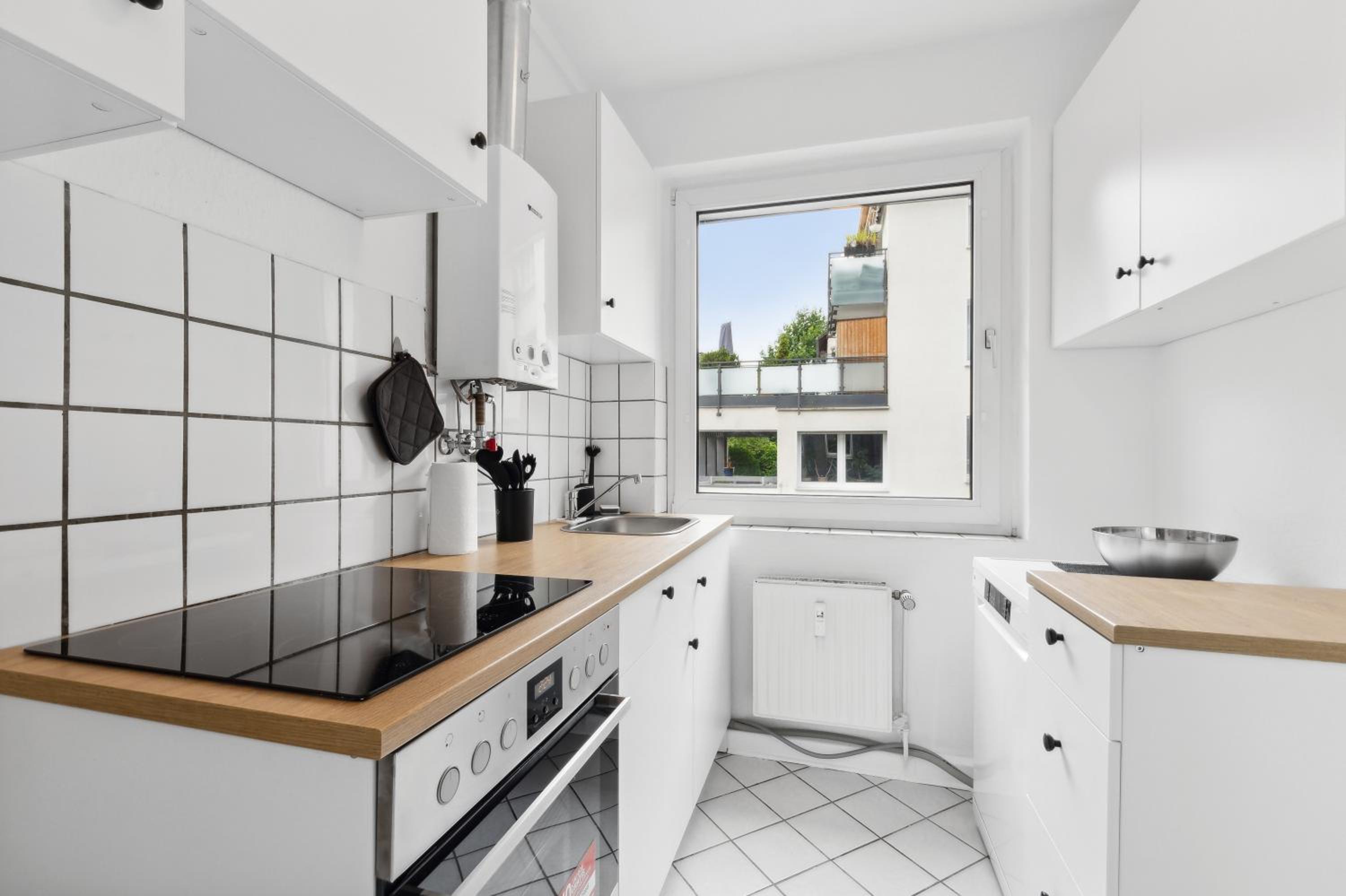Modernes 3 Zimmer Apartment frisch saniert und möbliert
