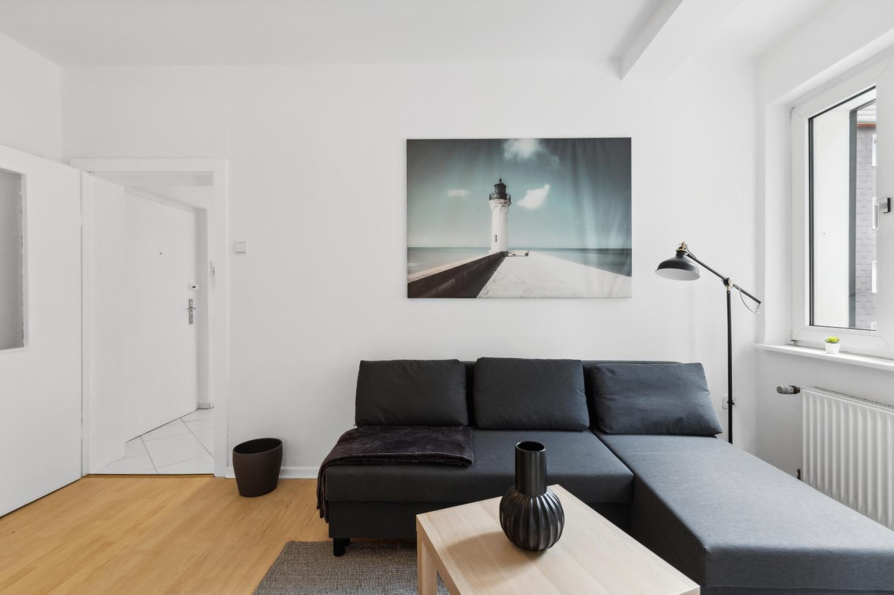 Modernes 3 Zimmer Apartment frisch saniert und möbliert