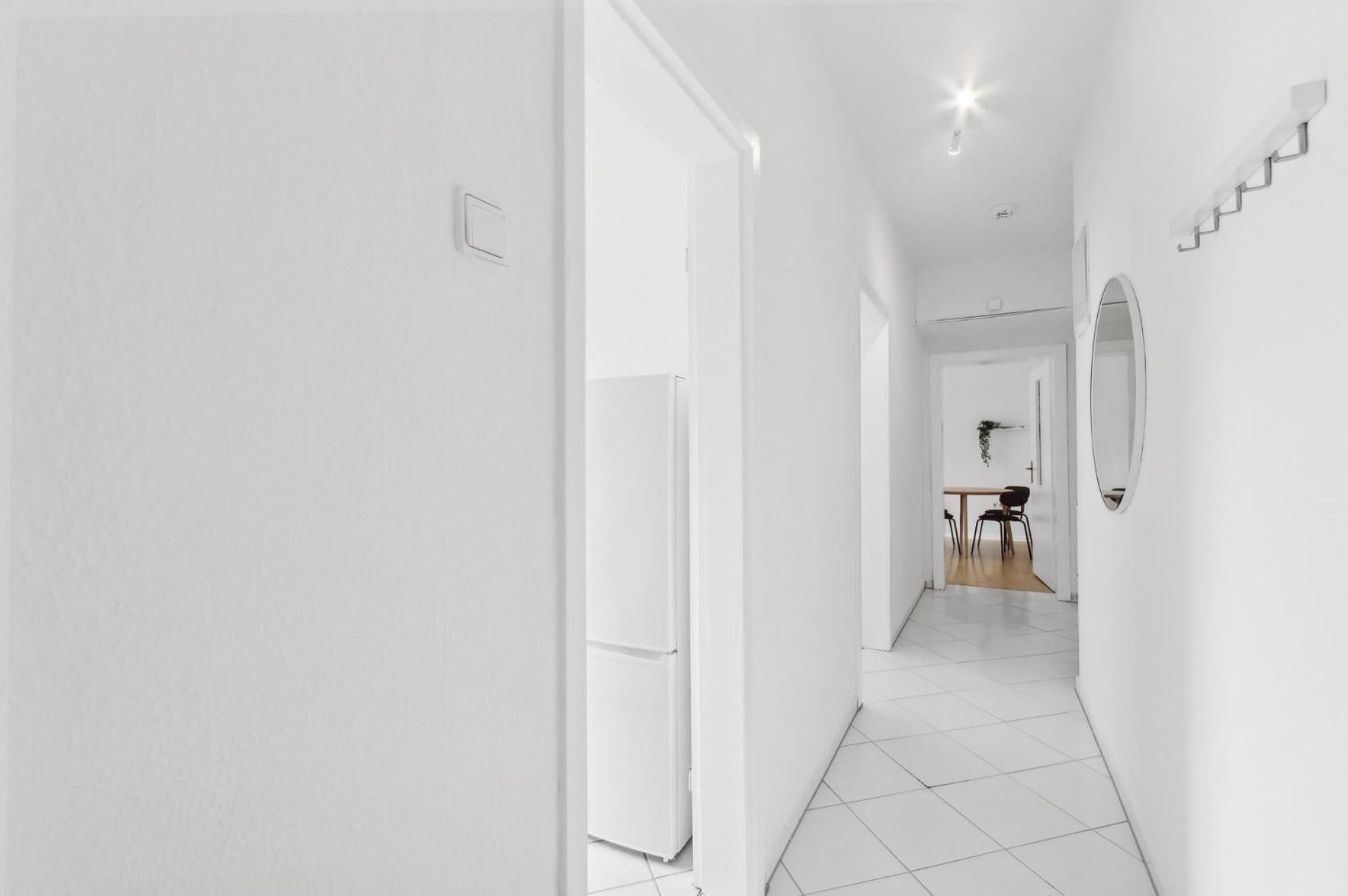 Modernes 3 Zimmer Apartment frisch saniert und möbliert