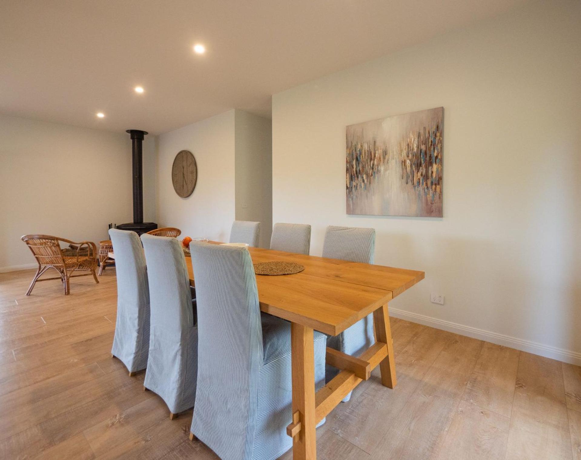 90 Sherringham lane