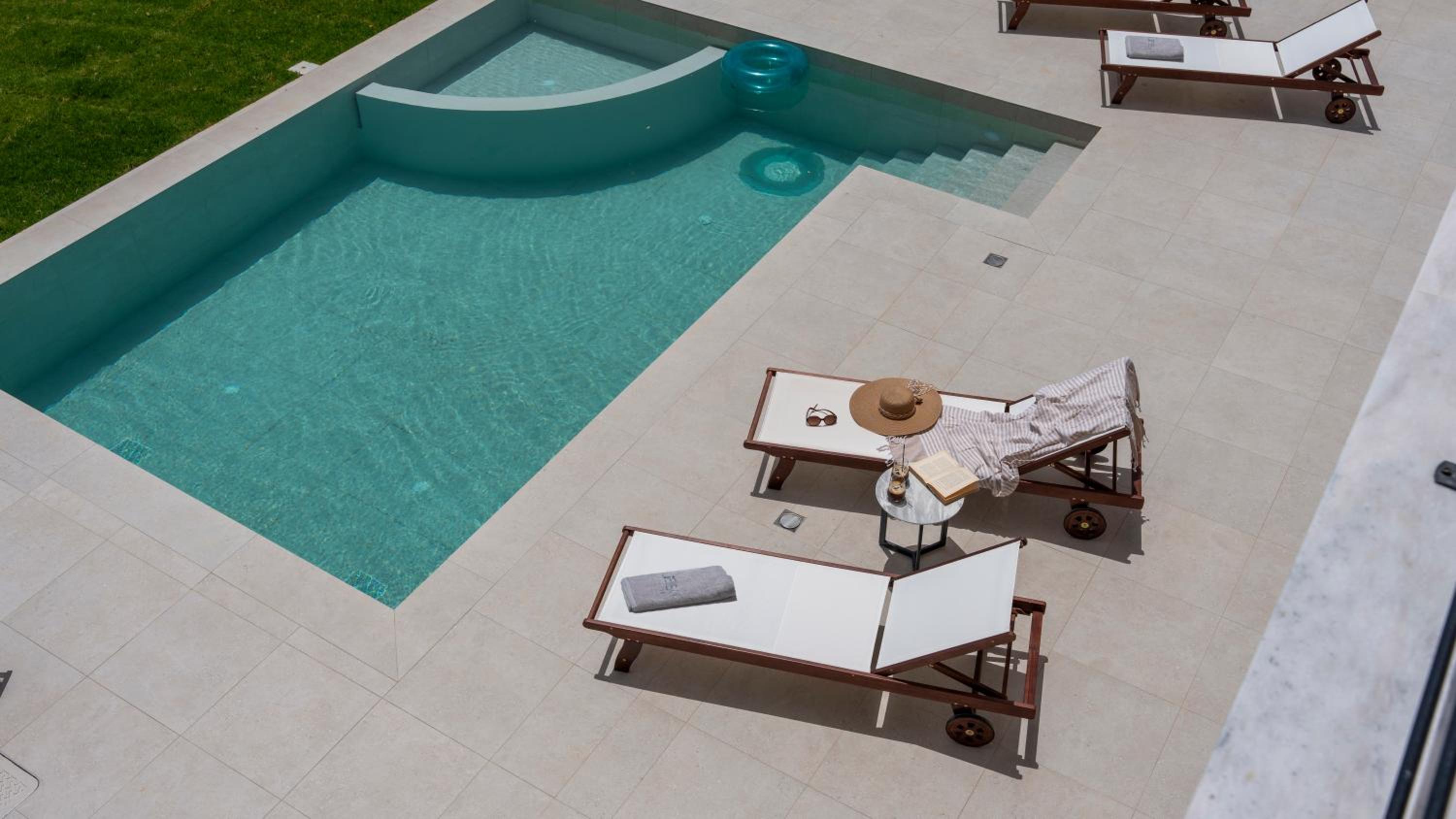 BLUE SKY Luxury Villas in Arkalochori - 4BD Villas with Private Pools