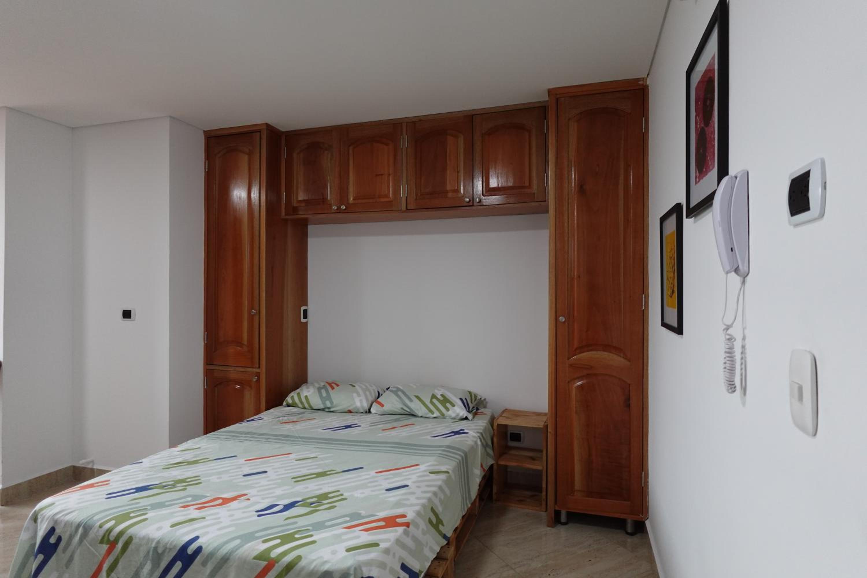 Apartaestudio completo en Laureles
