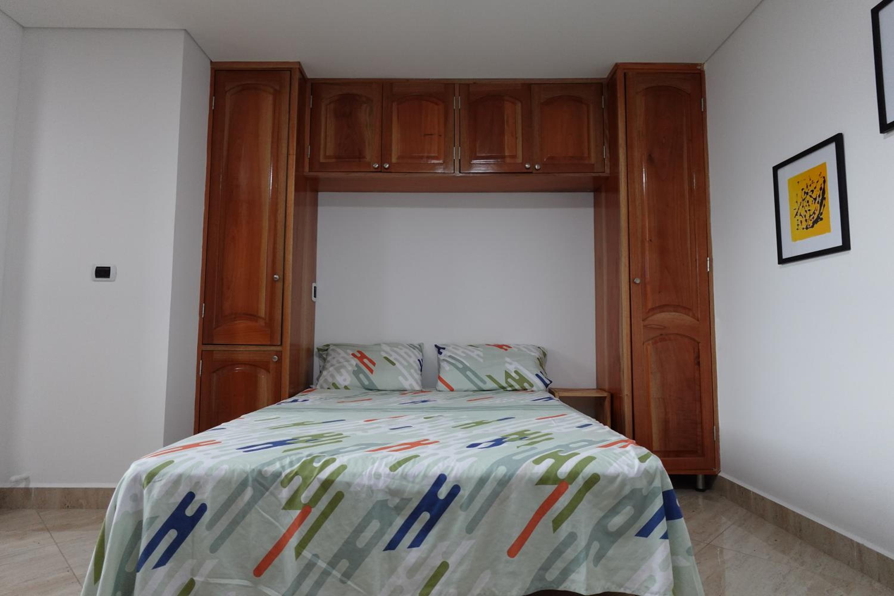Apartaestudio completo en Laureles
