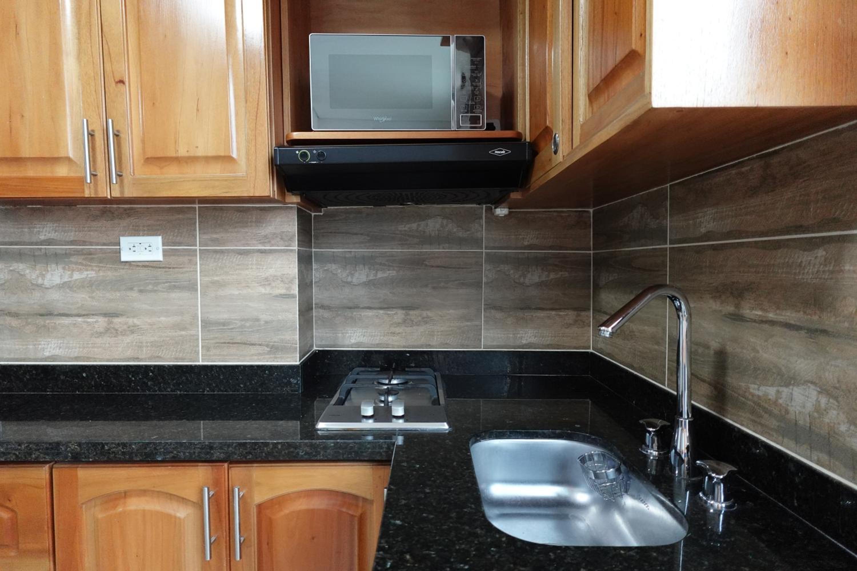 Apartaestudio completo en Laureles