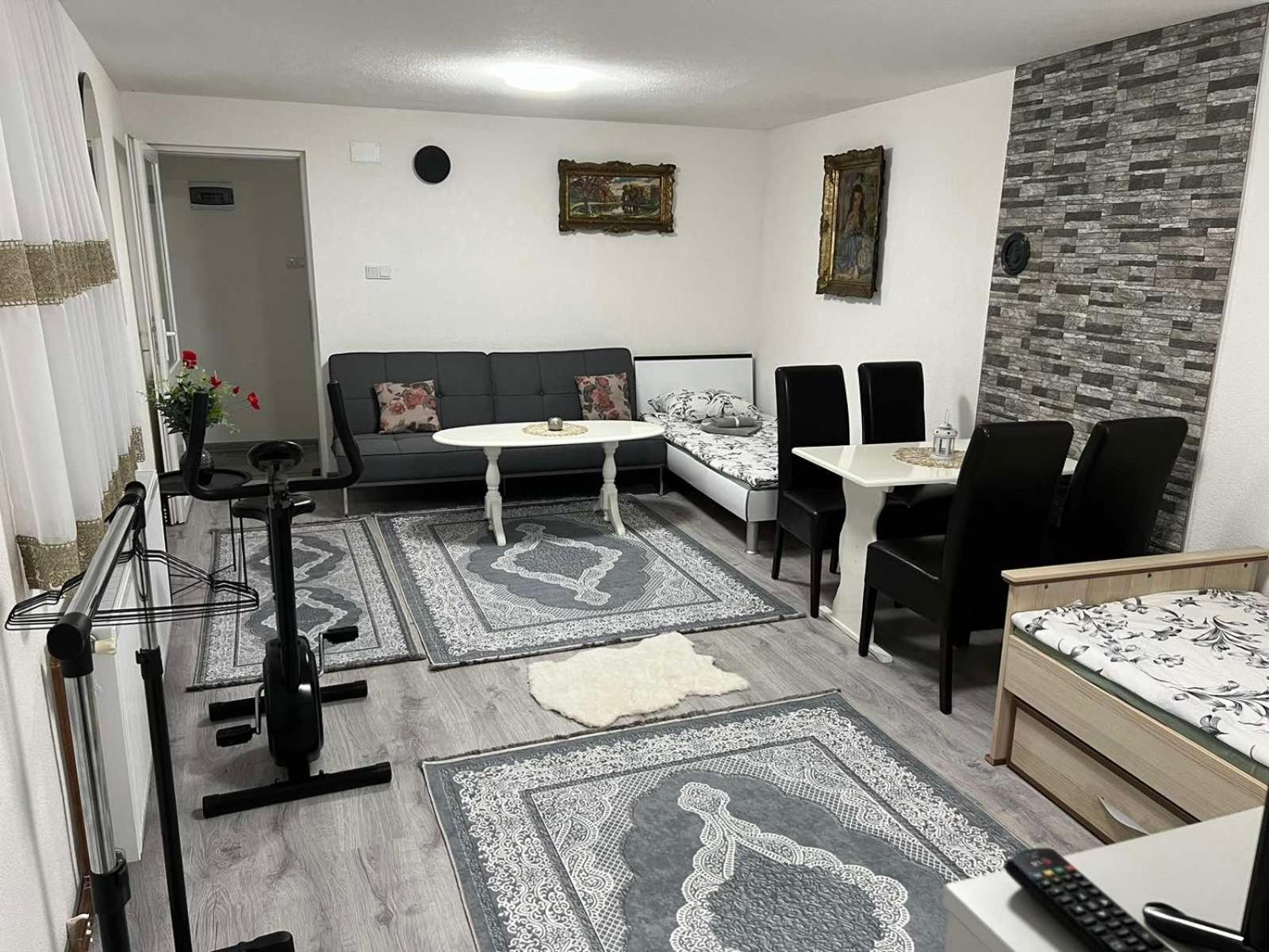 Apartman Royal sa GARAŽOM i KLIMOM