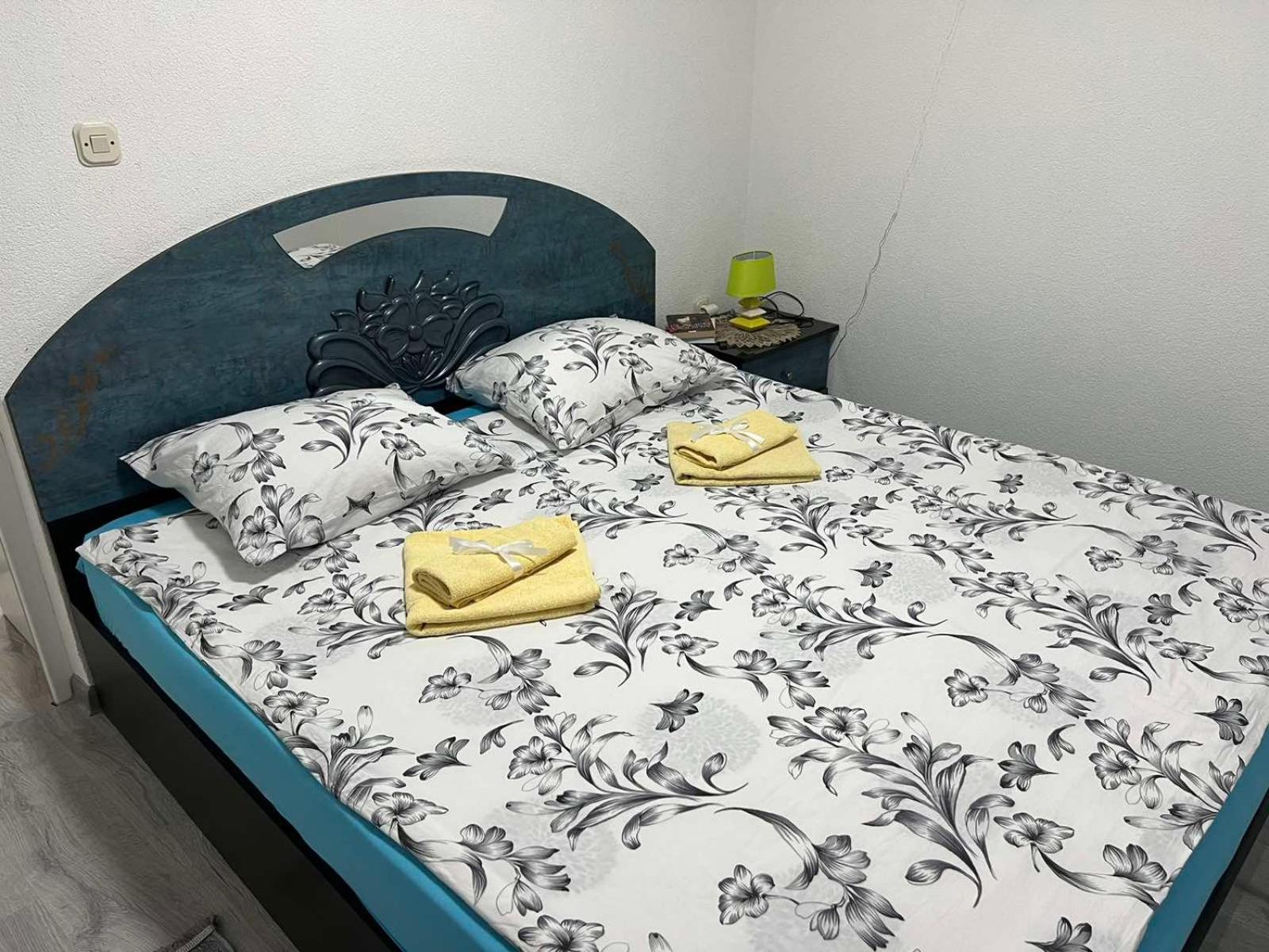 Apartman Royal sa GARAŽOM i KLIMOM