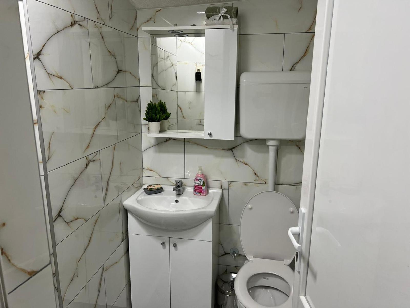 Apartman Royal sa GARAŽOM i KLIMOM