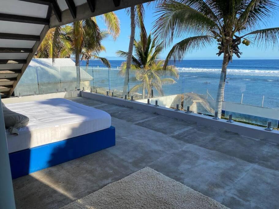 Villa 'Chatmoureux' face mer et piscine view 3