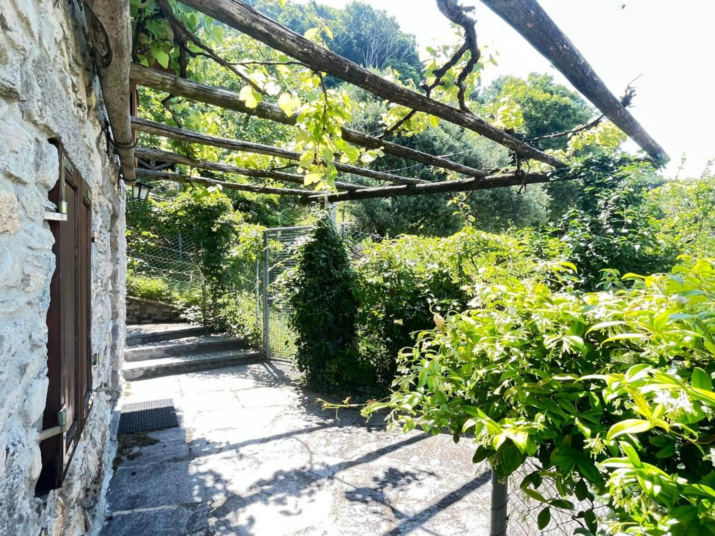 Romantic Apartments - Happy Rentals
