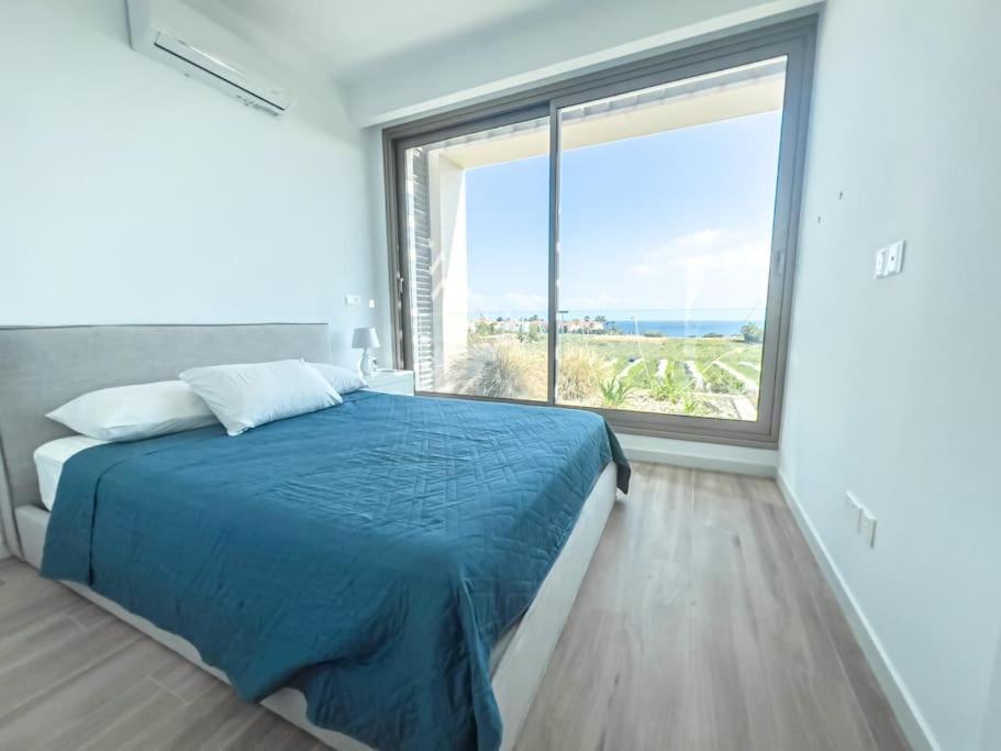 Azure Breeze Villa - Roof Garden & Sea Views