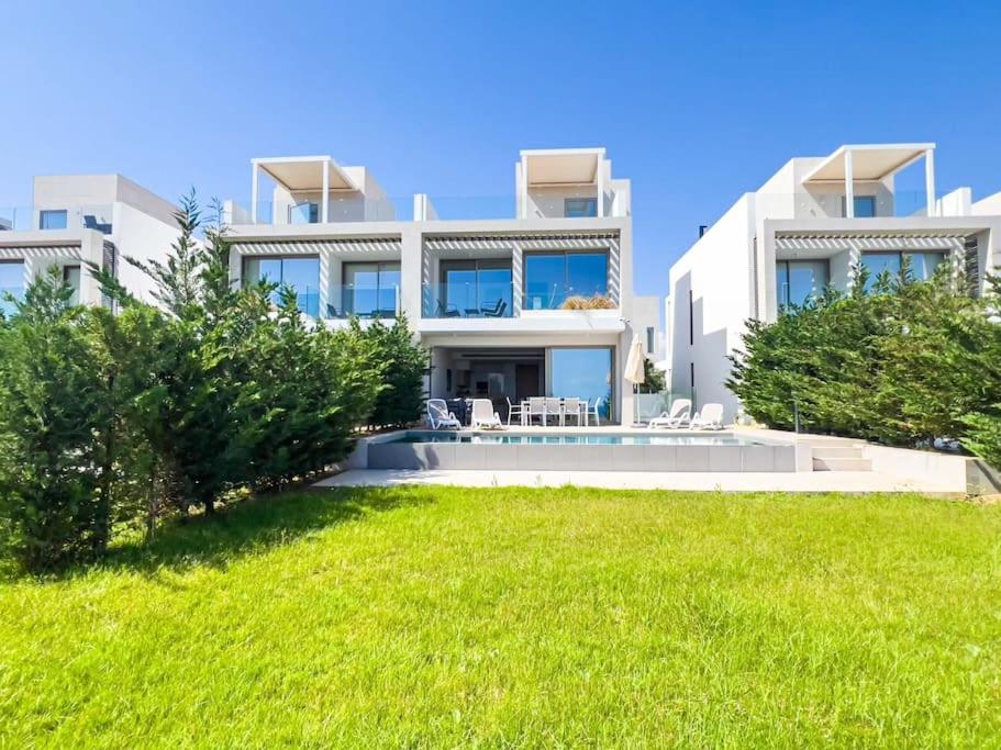 Azure Breeze Villa - Roof Garden & Sea Views