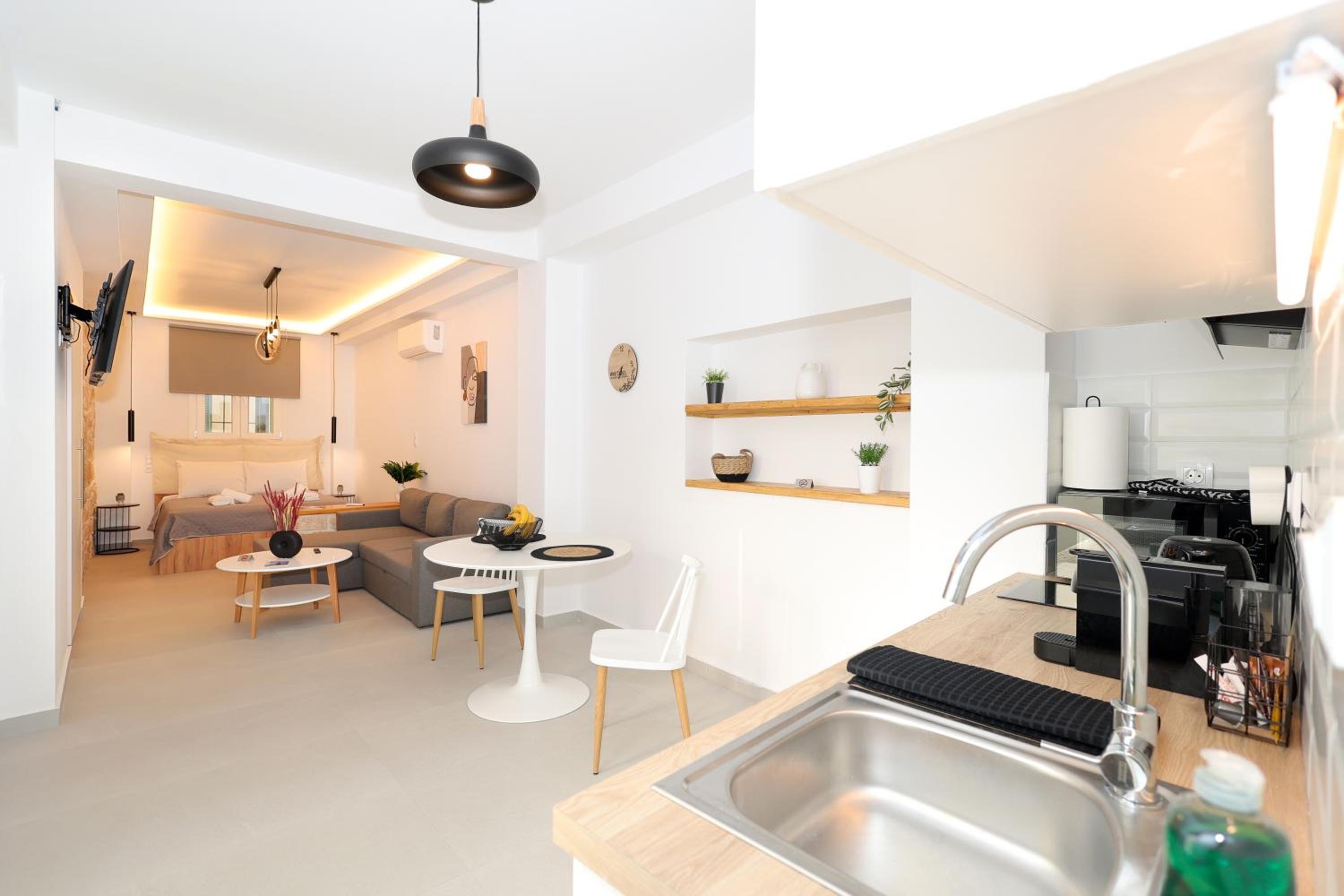 Lalos Apartment