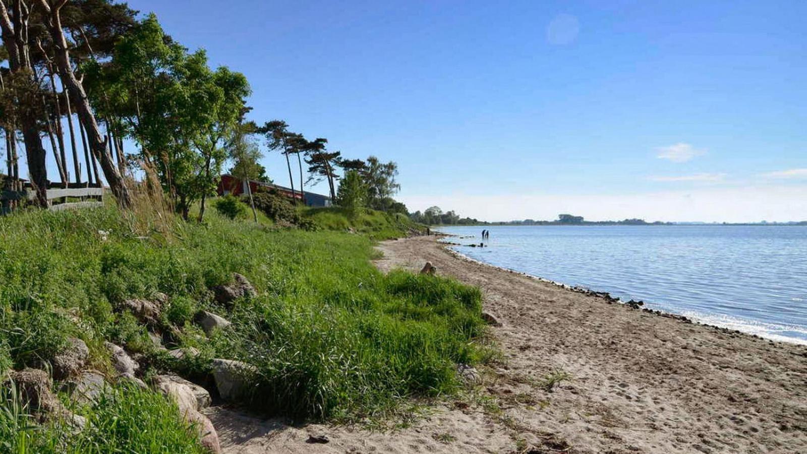 Werder Chalet -- GROßES SONNENDECK -- Strand 150m I Sauna I eKamin I bis 8 Pers I Meerblick I by 