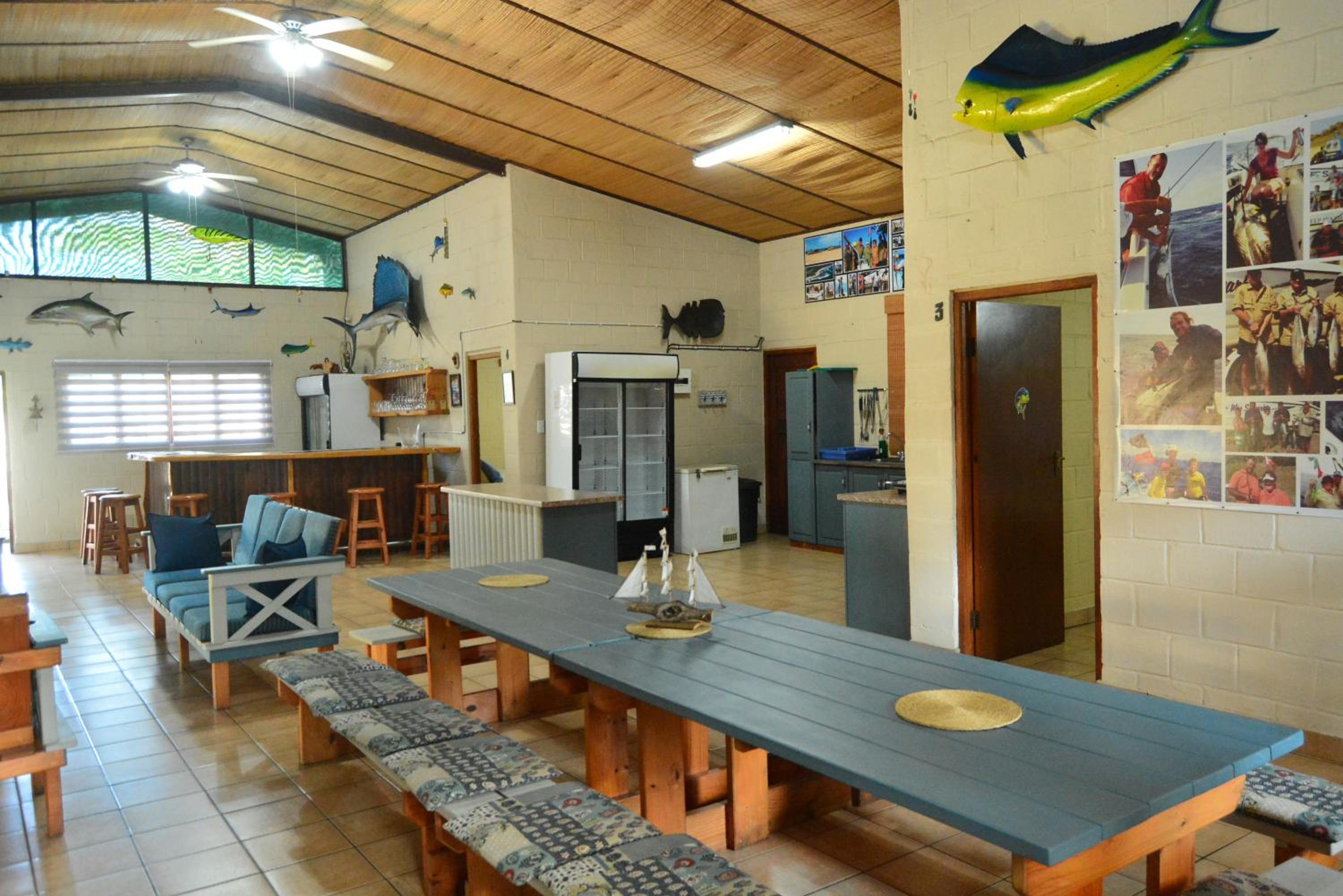 Seevarkie Guest House & Fishing Charter
