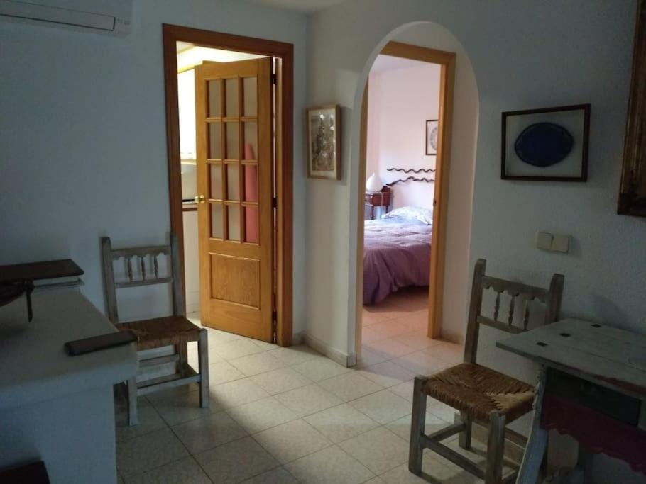 Amplio apartamento al lado del mar