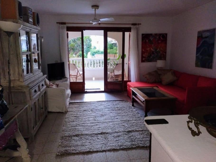 Amplio apartamento al lado del mar