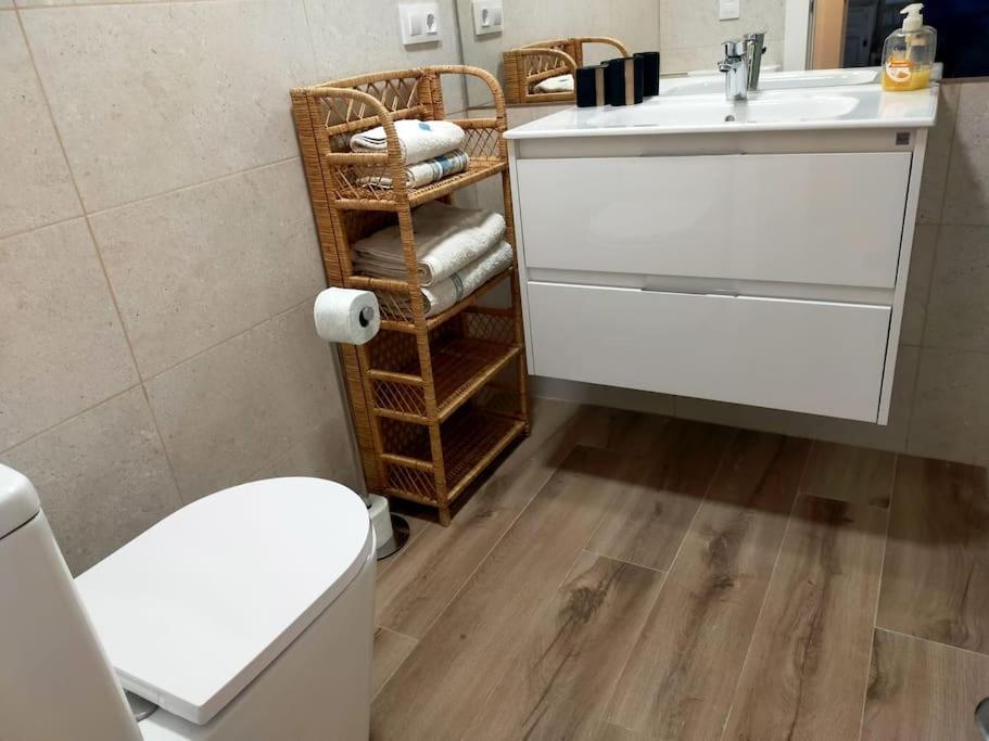 Amplio apartamento al lado del mar