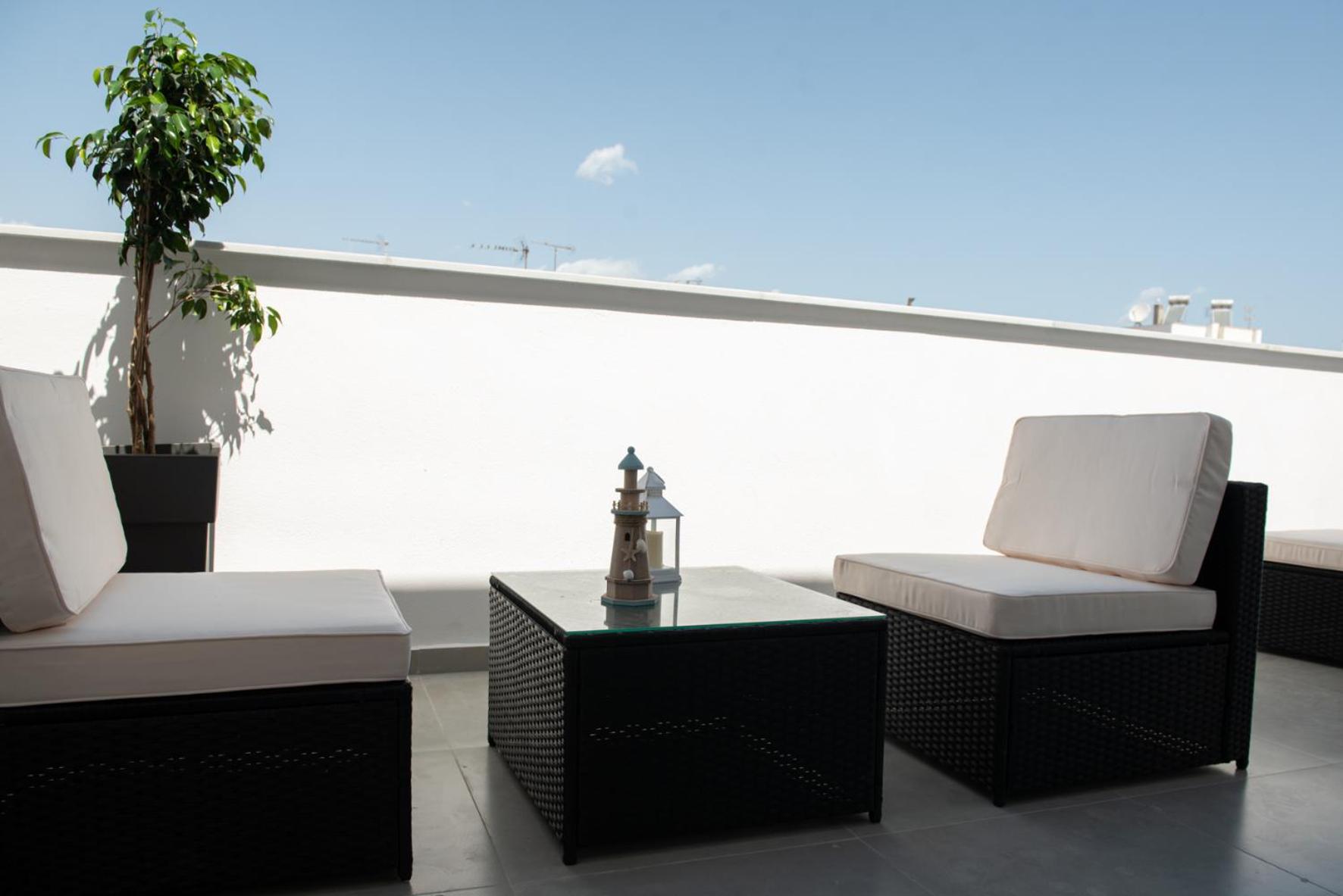 Karma Quality Living City Center with PRIVATE PARKING view 3