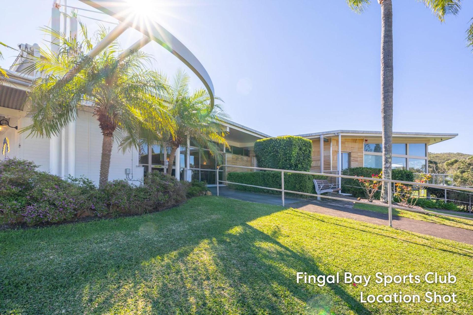 Fingal on Whitesands 1 12 Whitesands Road all on ground level with air con wifi and boat parking