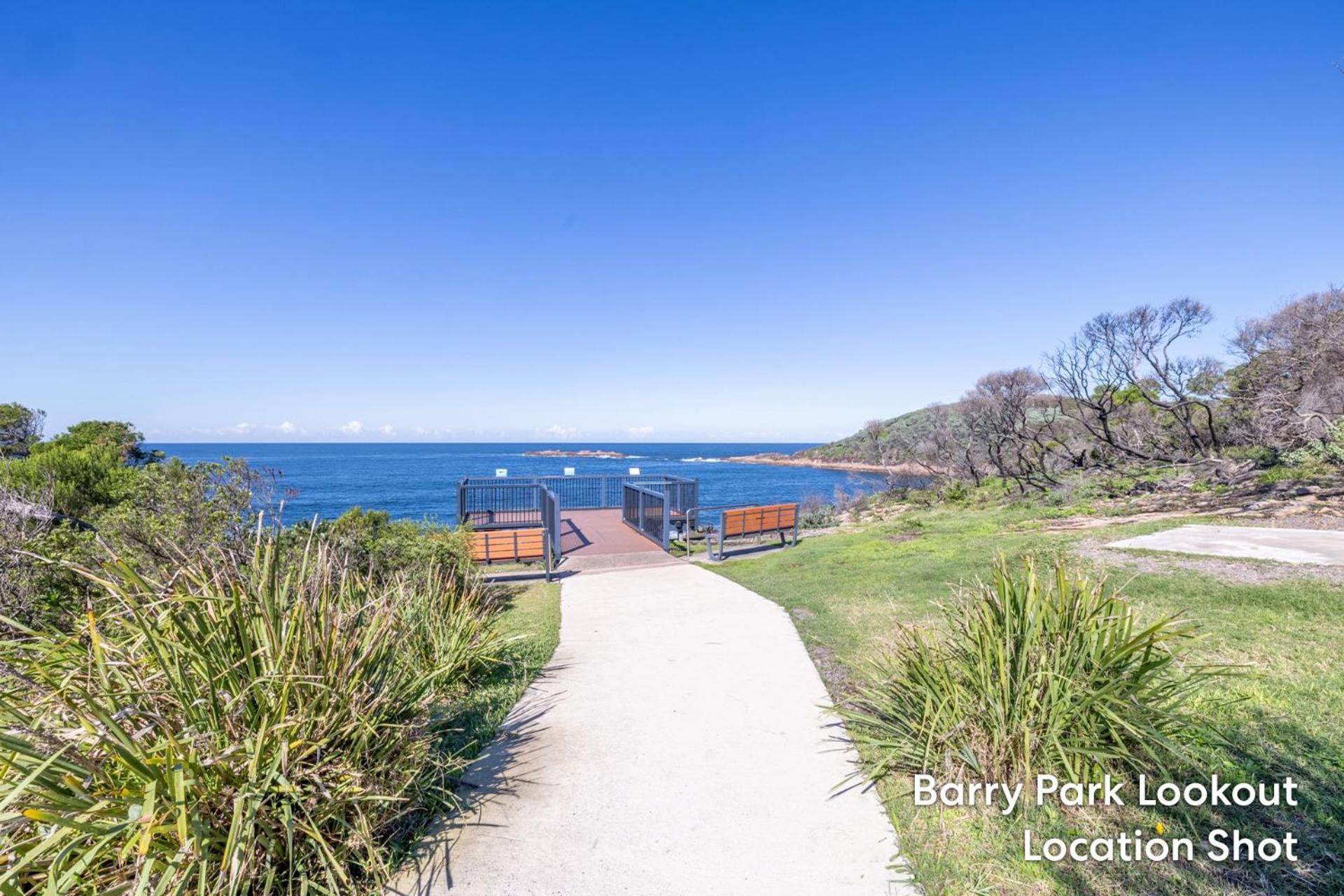 Fingal on Whitesands 1 12 Whitesands Road all on ground level with air con wifi and boat parking