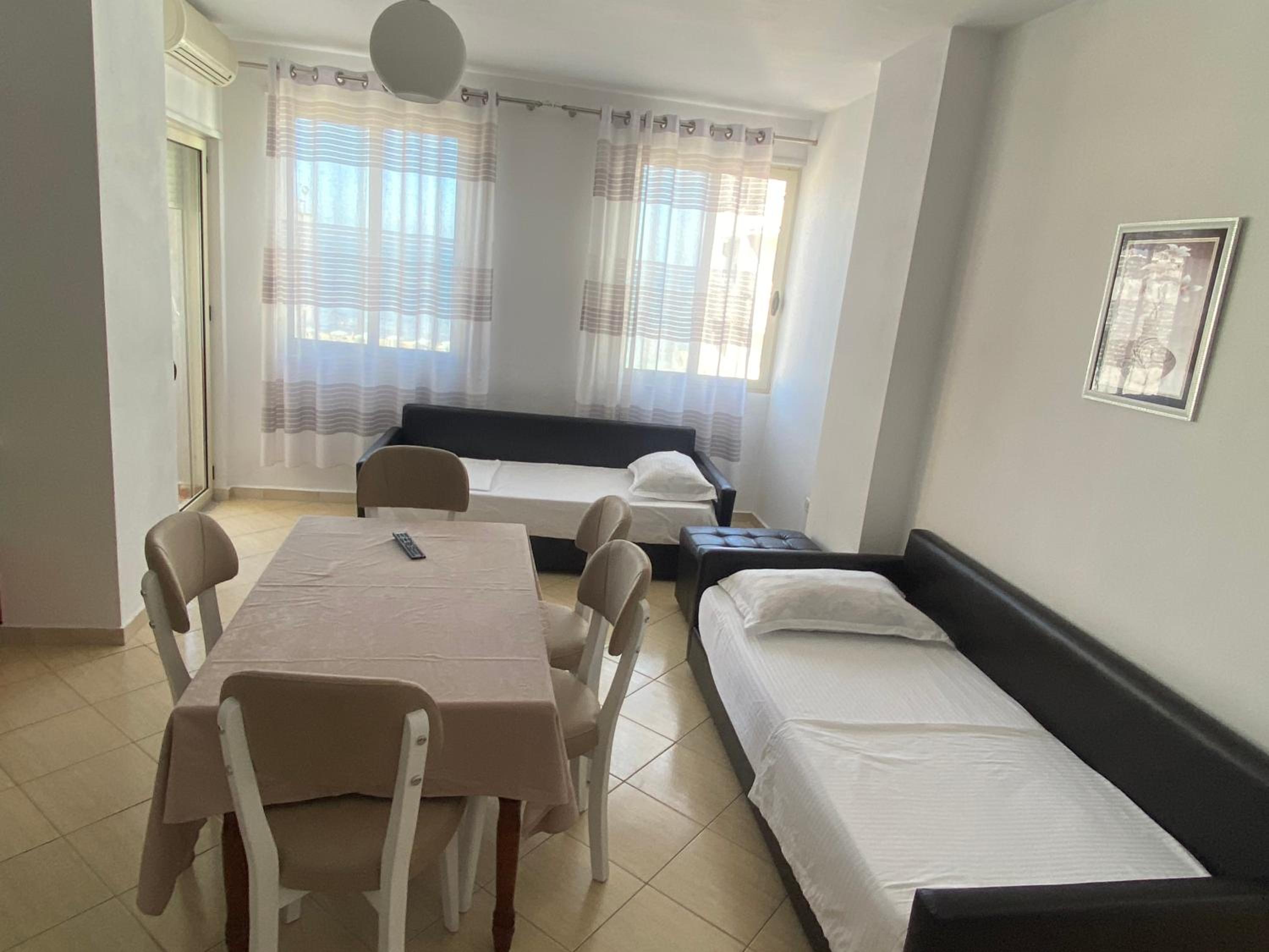 Zani’s Apartments