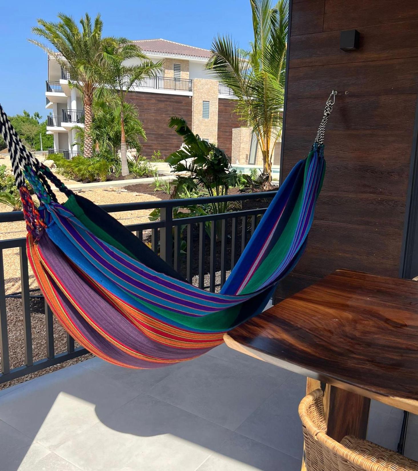 The Coastal Breeze in Blue Bay