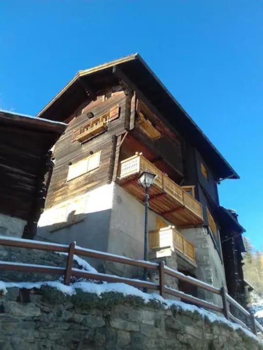 Chalet 3 pièces de caractère