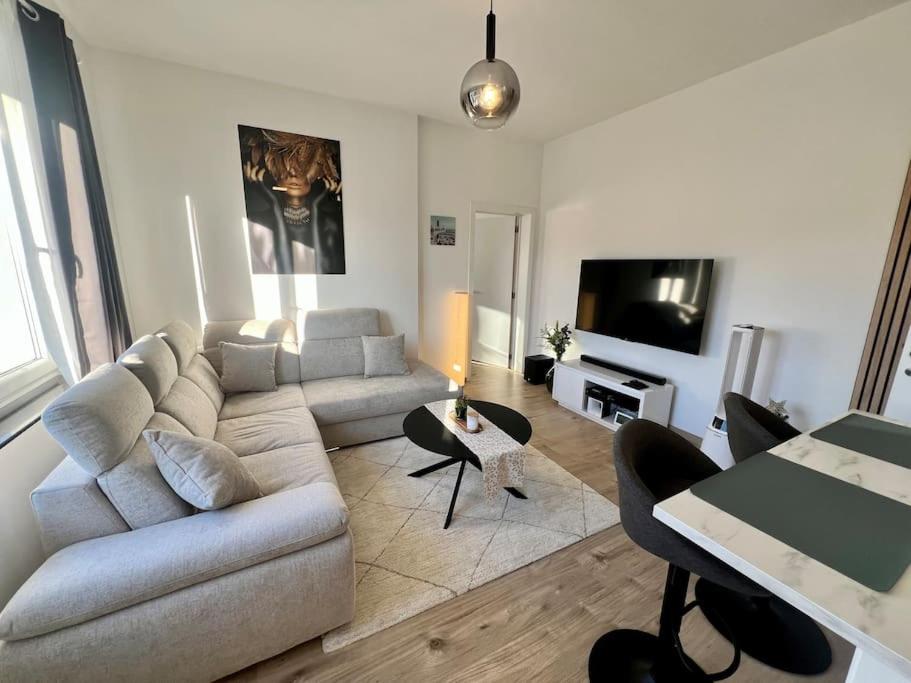 Modern Business Flat - Courts et moyens séjours