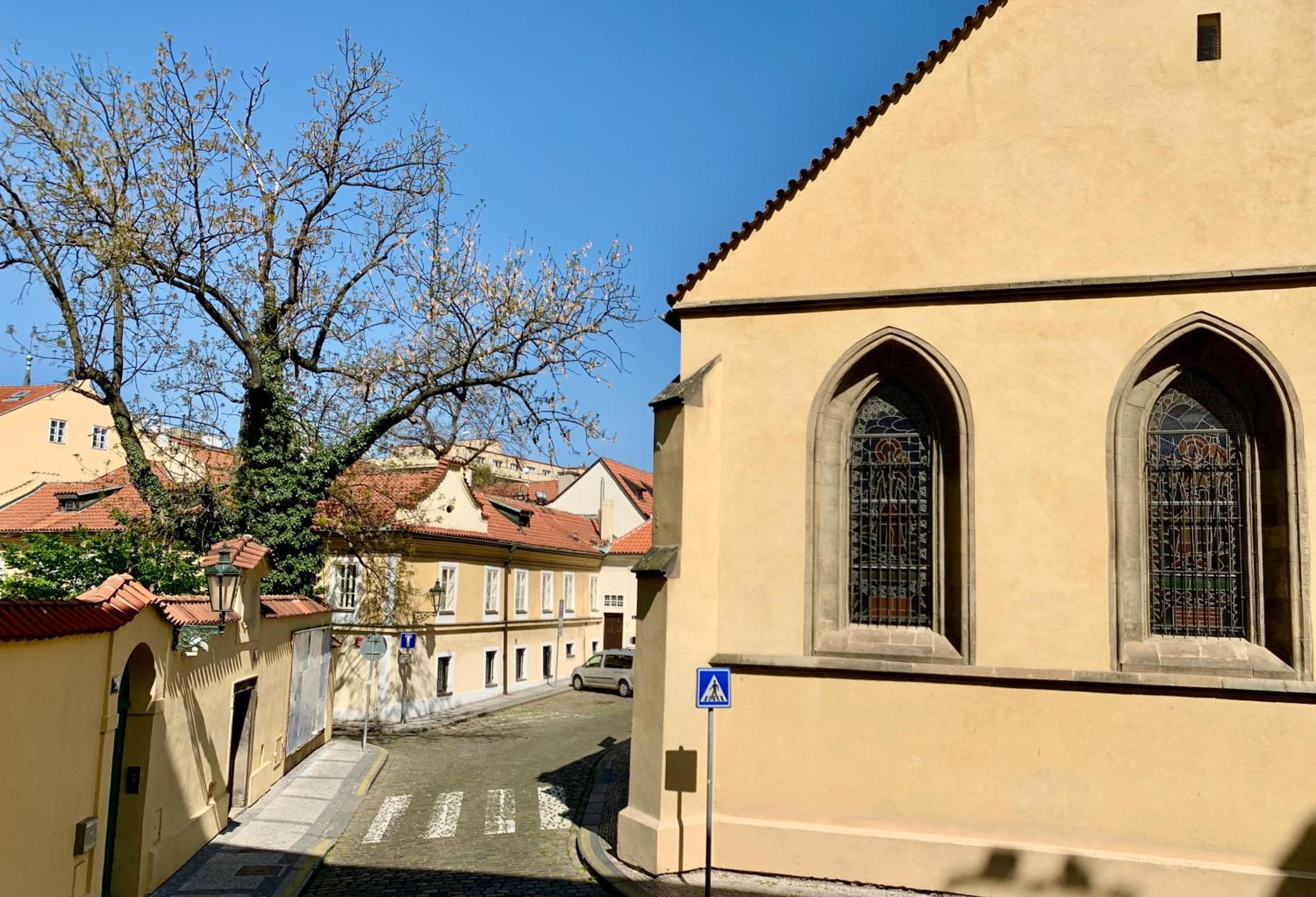 Romance in the Old Town