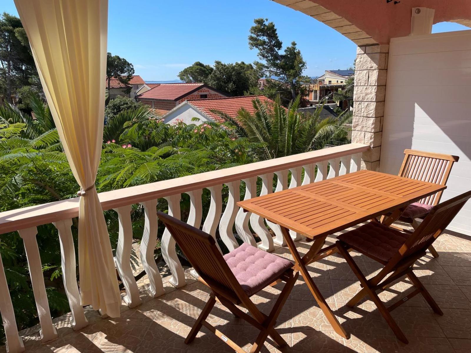 Apartmani kod Lovrića