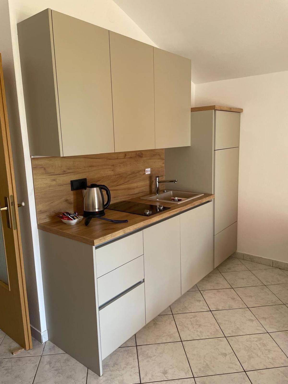 Apartmani kod Lovrića