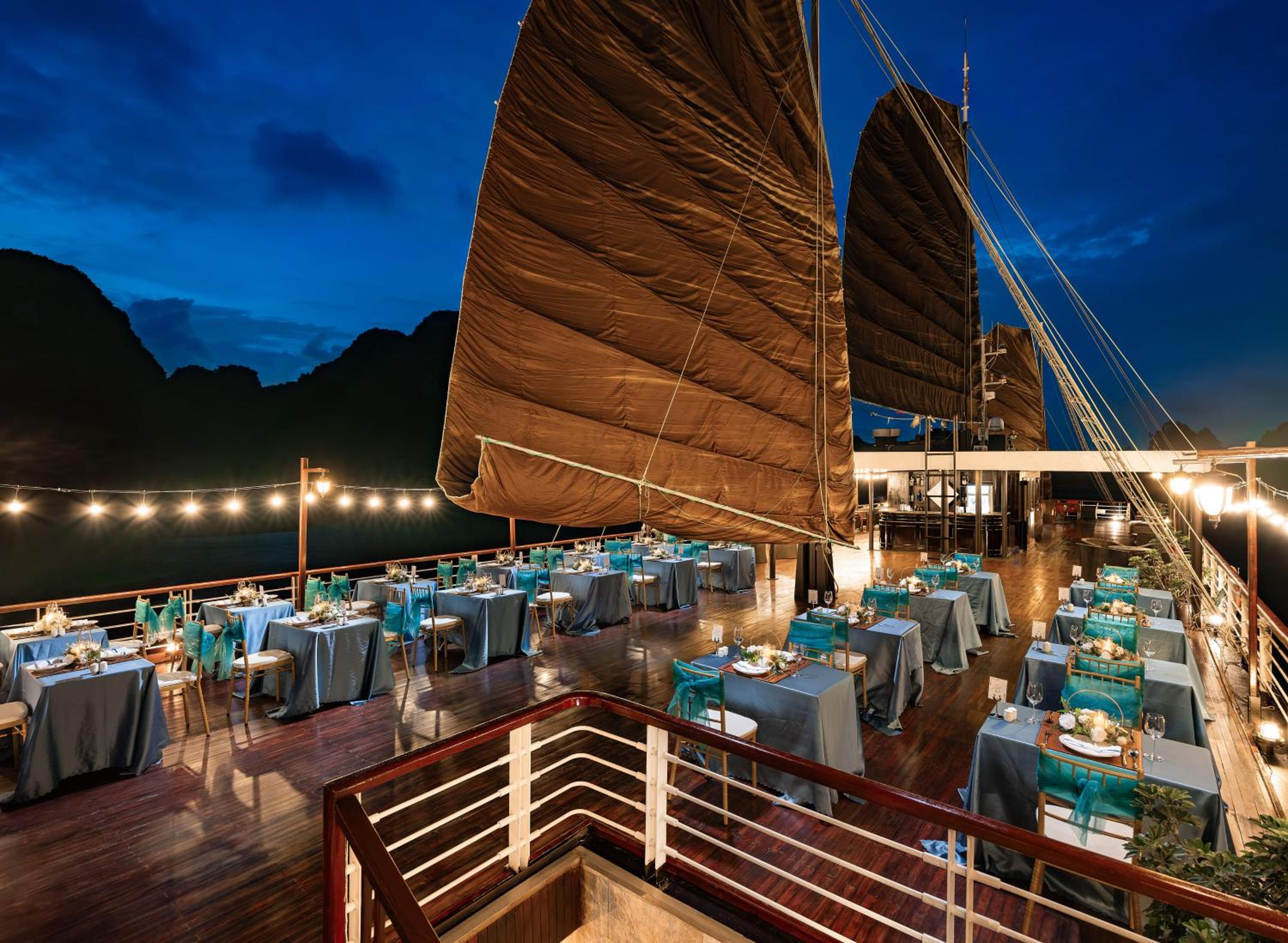 Amanda Luxury Cruise view 4