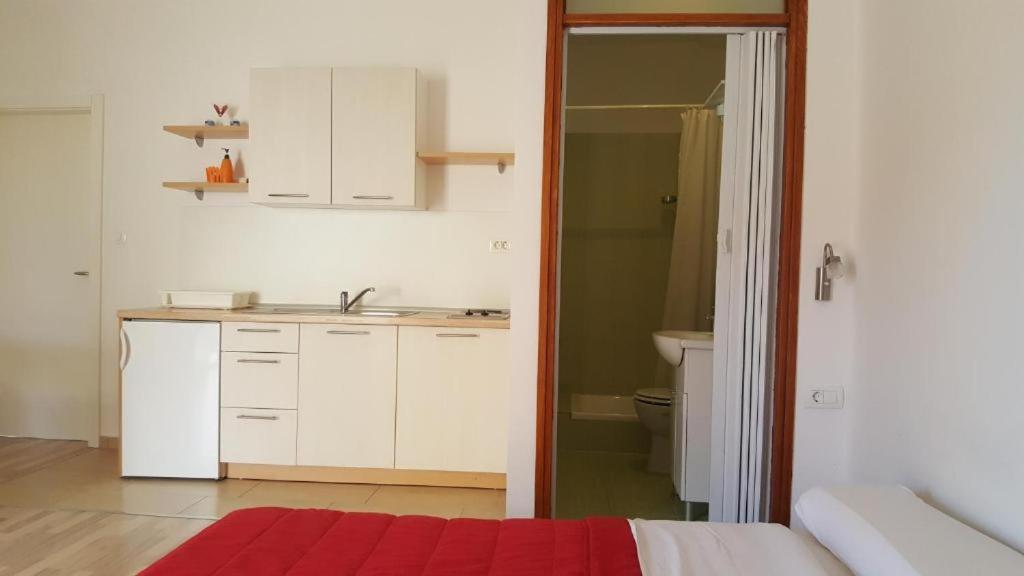 Photo 33