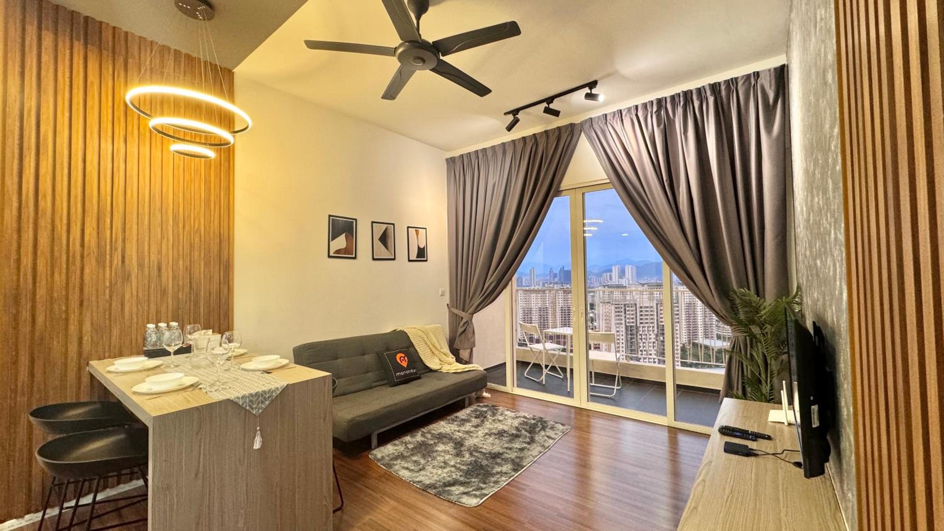 UNA Serviced Apartment by manatidur