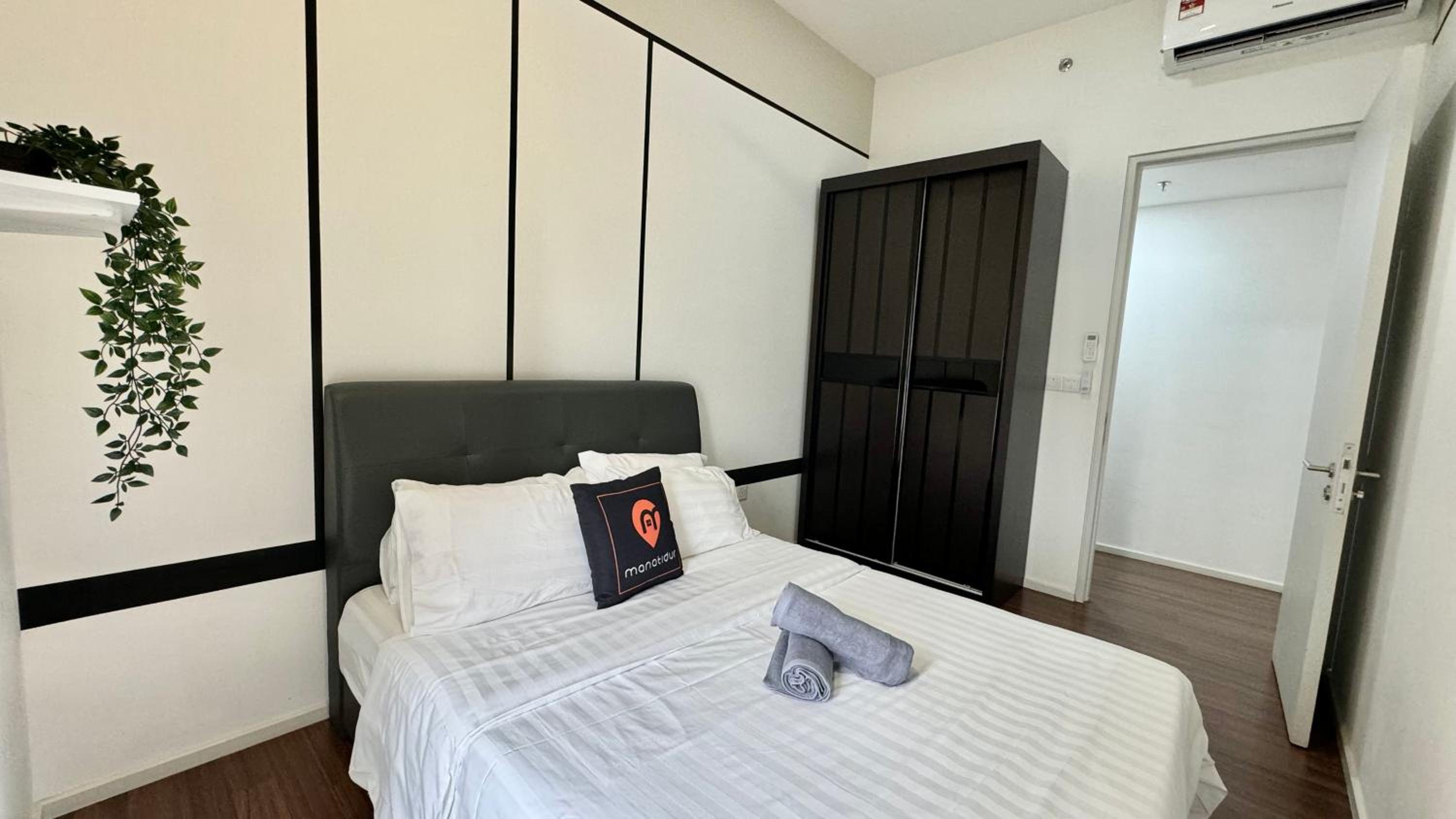 UNA Serviced Apartment by manatidur