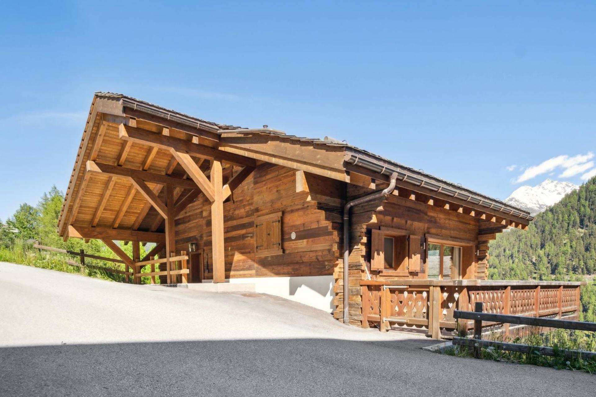 Chalet Ksara by Mrs Miggins