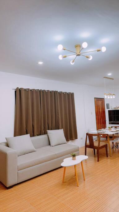 Family Vacation House in Poblacion, photo 18