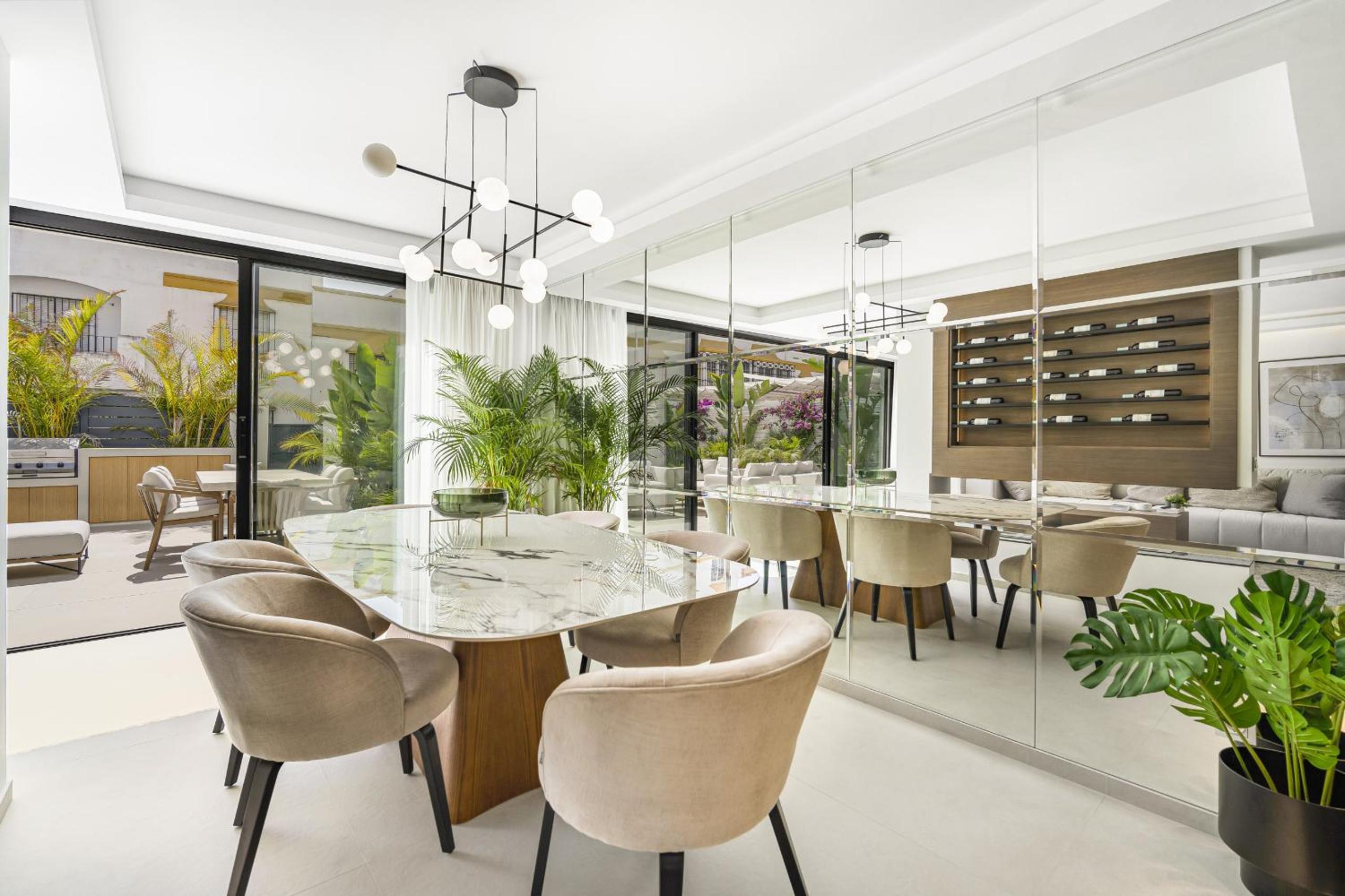 dining