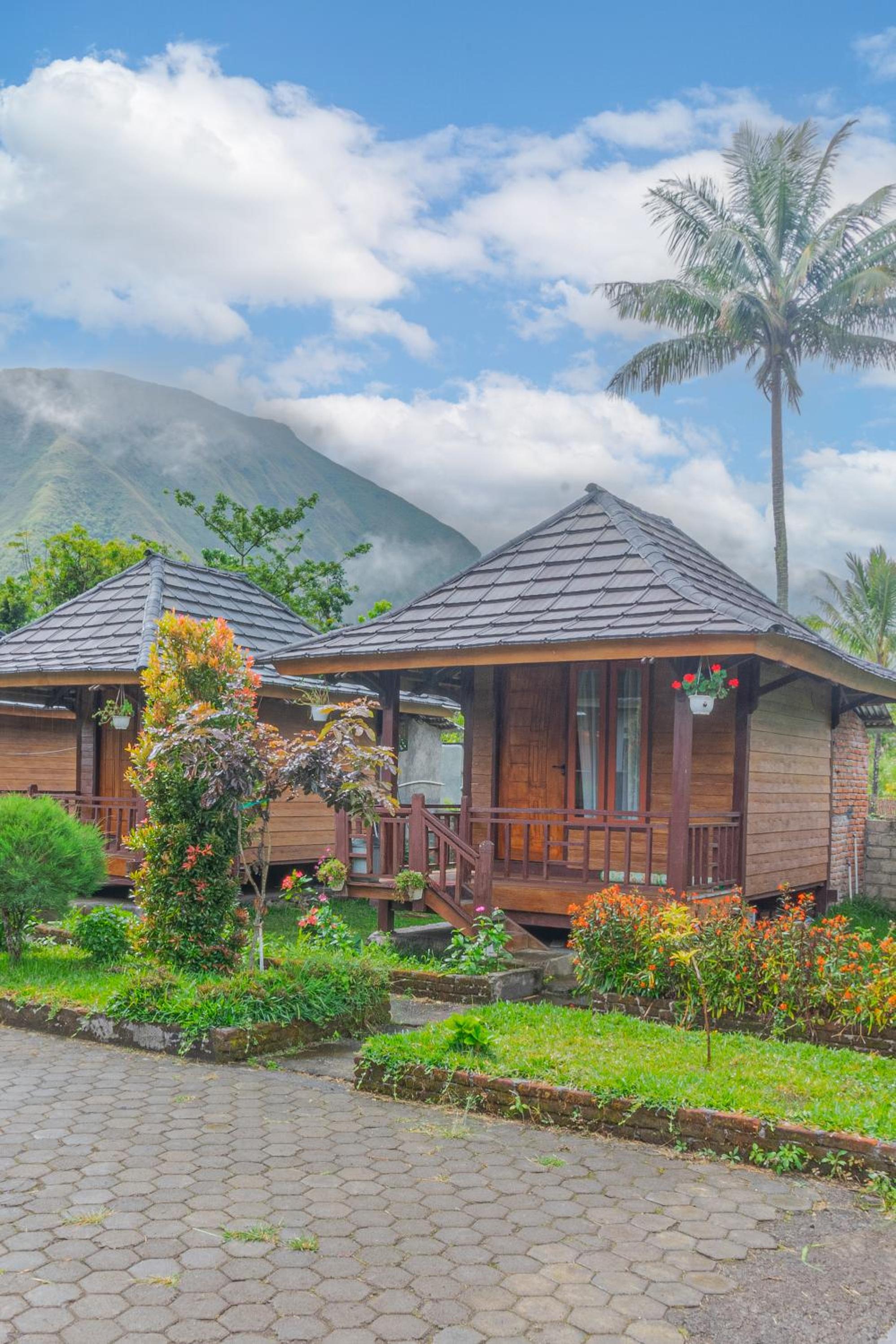 Puncak Rinjani Lodge